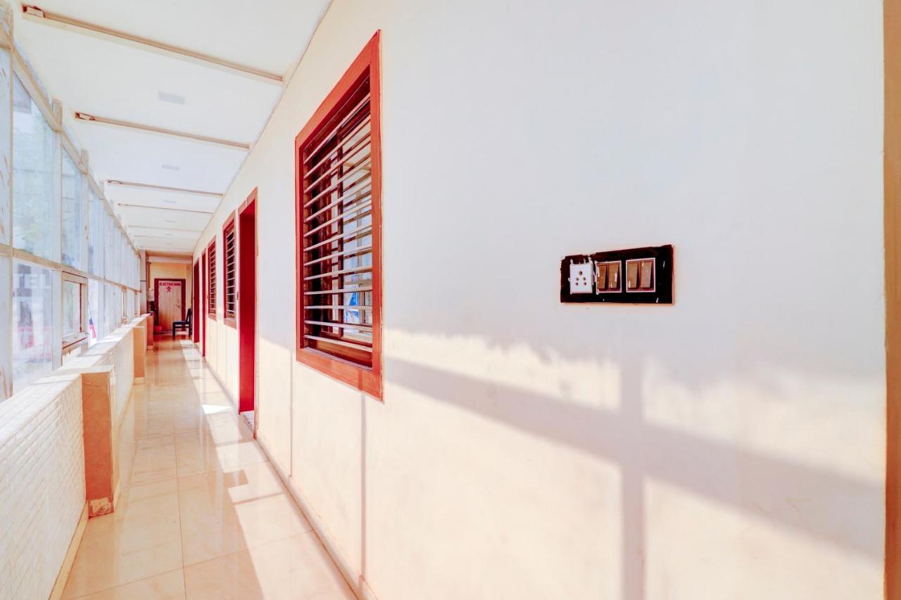 Oyo Flagship 73009 Hotel City Inn Dayal Bagh Exterior photo